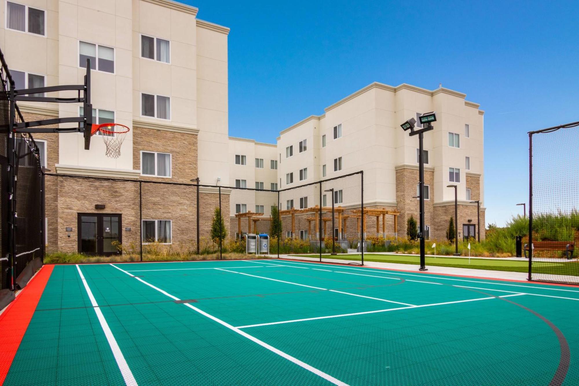 Fairfield Inn & Suites By Marriott San Jose North/Silicon Valley Exterior photo
